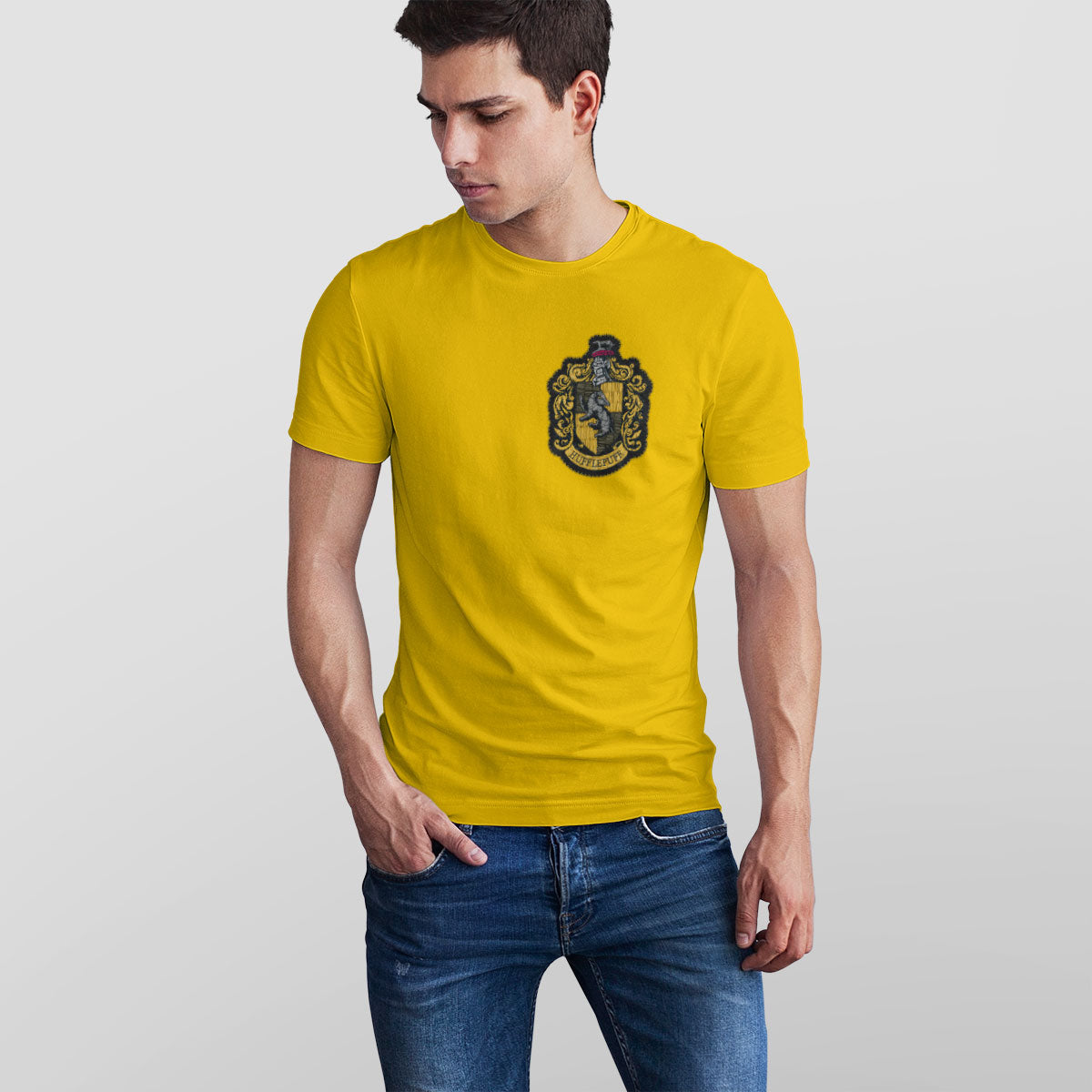 Harry Potter - Hufflepuff Chest Crest Mens T-Shirt